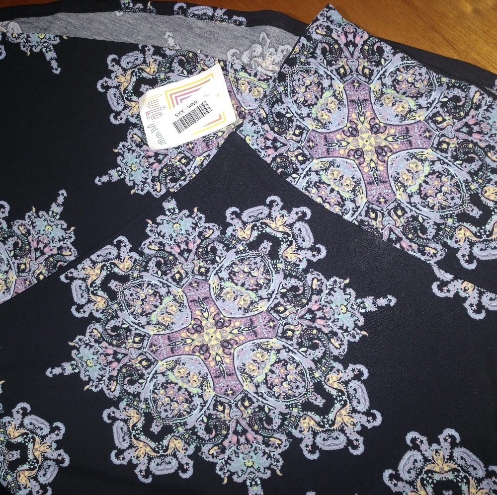 NWT Sm LuLaRoe Medallion Print Maxi Skirt